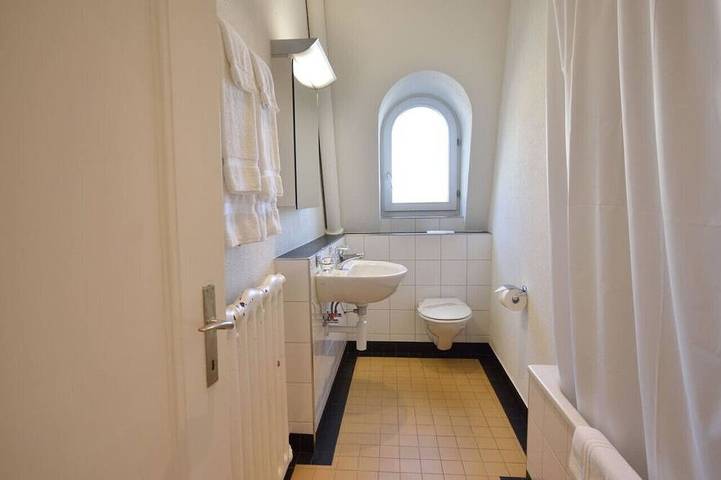 Appartamento intero, Cosy 2-bedroom near lake (Stardust 31) in Zürich 38 Wollishofen, Zurigo