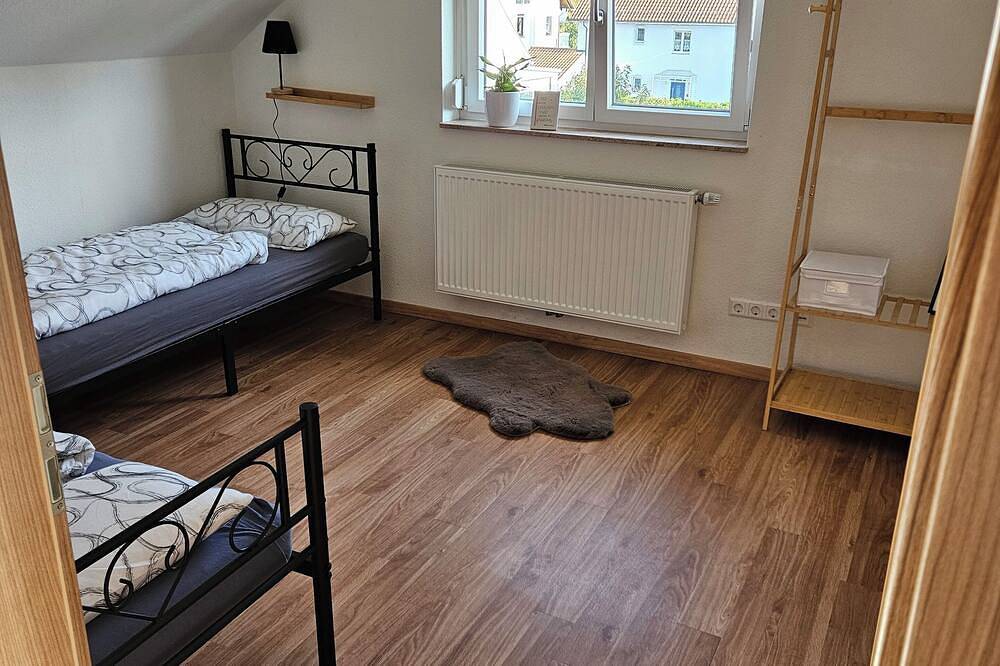 Ganze Wohnung, Ruhige Ferienwohnung in Seenähe in Friedrichshafen, Region Bodensee-Oberschwaben
