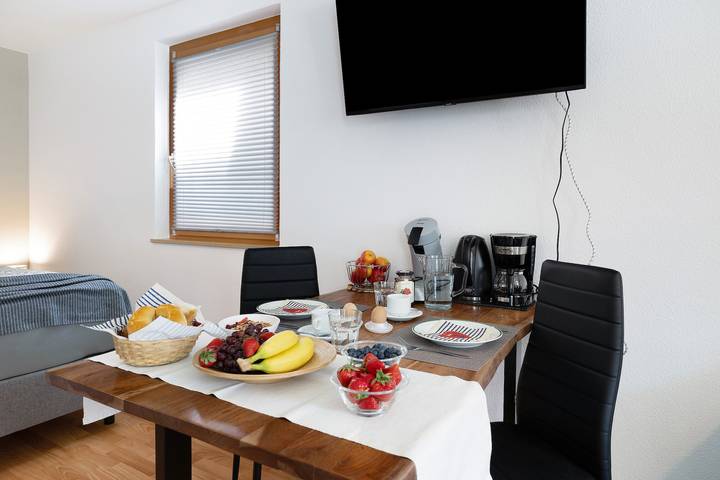 Appartement entier, Appartement "Wiff's Studio" avec vue sur la montagne et jardin privé in Bregenzerwald, Mellau