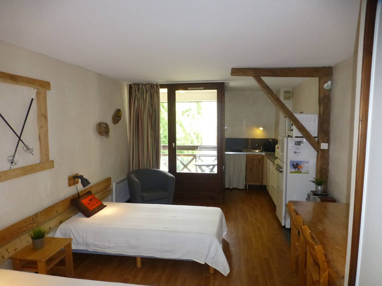 Studio entier, Studio lumineux 2* avec balcon, animaux acceptés et parking in Brides-les-Bains, Massif de la Vanoise