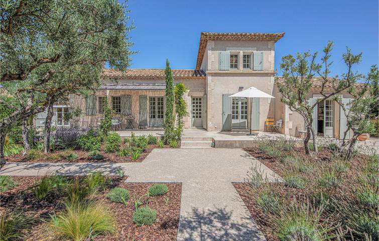 Location de vacances pour 6 personnes, avec jardin et terrasse à Saint-Rémy-de-Provence - 2