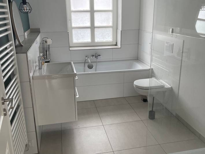 Ganze Ferienwohnung, Haus Manitu - Appartement 1.Og/Fewo, Dusche, Bad, Wc, 2 Sz in Bad Segeberg, Kreis Segeberg