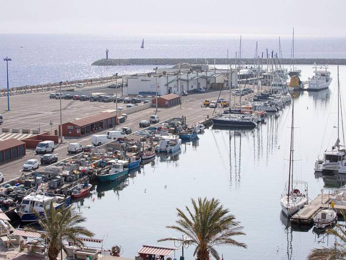 Gîte pour 4 personnes, avec balcon dans Port De Saint Cyprien