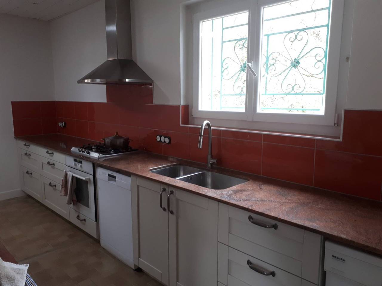 Grande maison en bord de rivière in Léognan, Région de Bordeaux