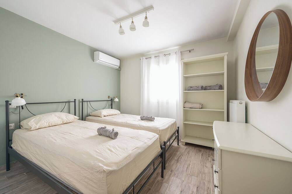 Ganze Wohnung, Family Apartment With Private Swiming Pool In Vravrona in Artemida, Regionalbezirk Ostattika