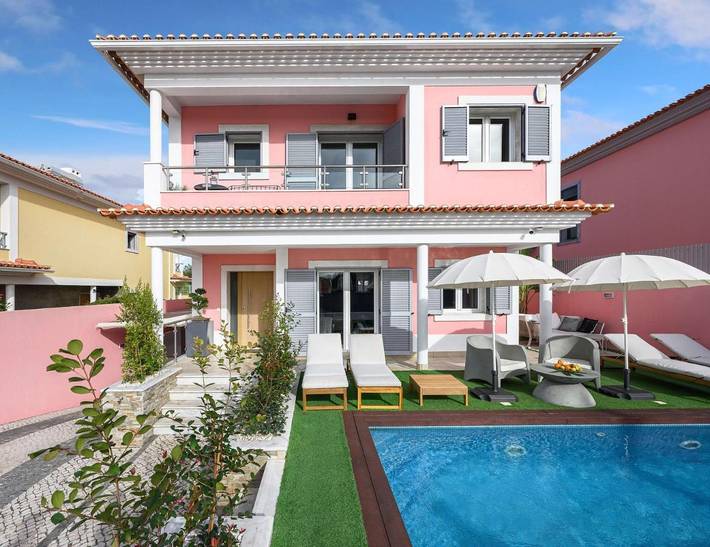 Casa de férias para 8 pessoas, com jardim e sauna e ainda vista and piscina em Alcabideche