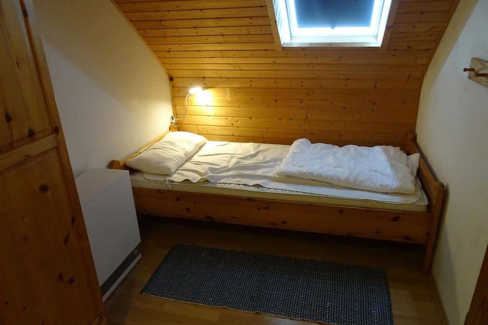 Ganze Wohnung, Ferienwohnung Seeräuber ruhig gelegen,Balkon,  nur 300m zum grünen Badestrand in Friedrichskoog-Spitze, Friedrichskoog