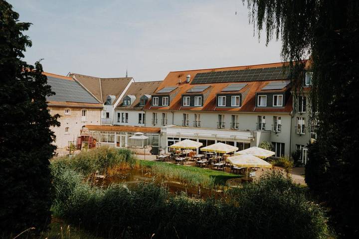 Hotel für 2 Personen, mit Terrasse und Garten sowie Sauna in Apolda