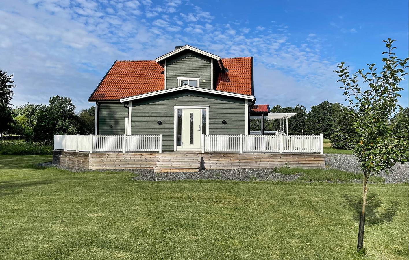 Hus för 8 Personer med trädgård in Kronobergs