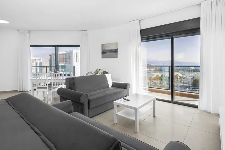 Ferienwohnung für 8 Personen, mit Ausblick und Balkon - 1