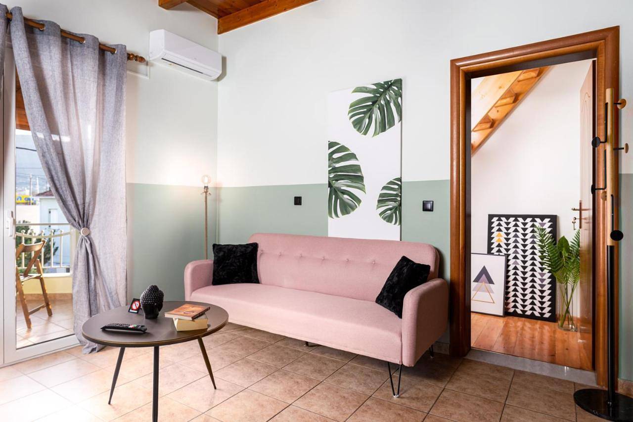 Appartement entier, Eagle's Nest City Apartments in Kouloura, Aigio
