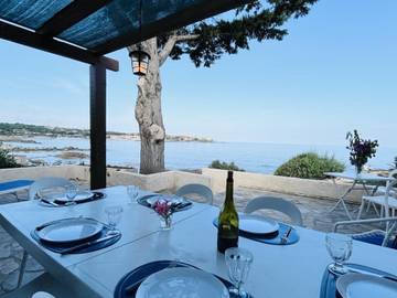 Gîte pour 6 personnes, avec terrasse à Lumio