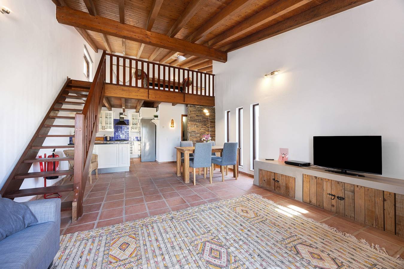 Villa Fun Ride Surf School avec piscine et jardin partagés in Raposeira, Vila do Bispo