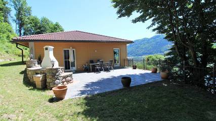Cottage pour 4 personnes, avec balcon et jardin à Treffen