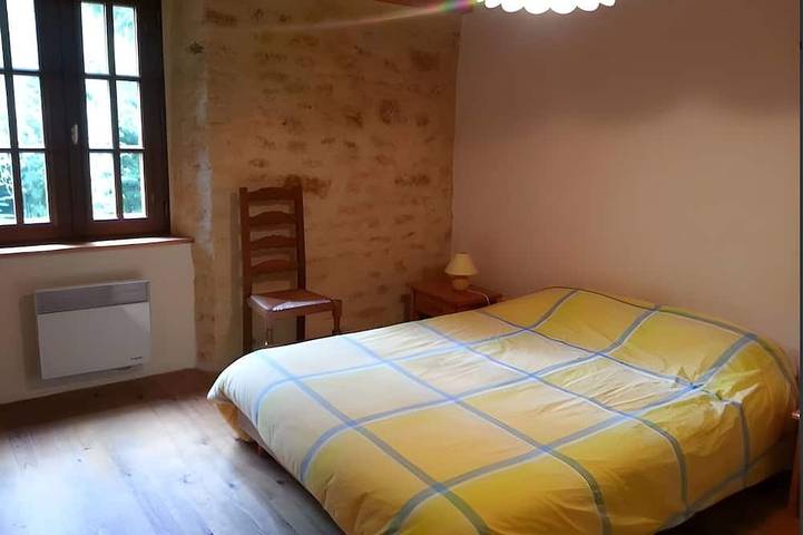 Gîte pour 4 personnes, avec jardin et terrasse, animaux acceptés à Saint-André-d'Allas - 3