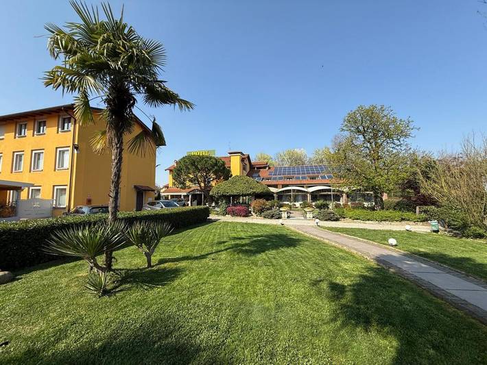 Appartamento per 4 persone, con Giardino e Sauna a Arcore