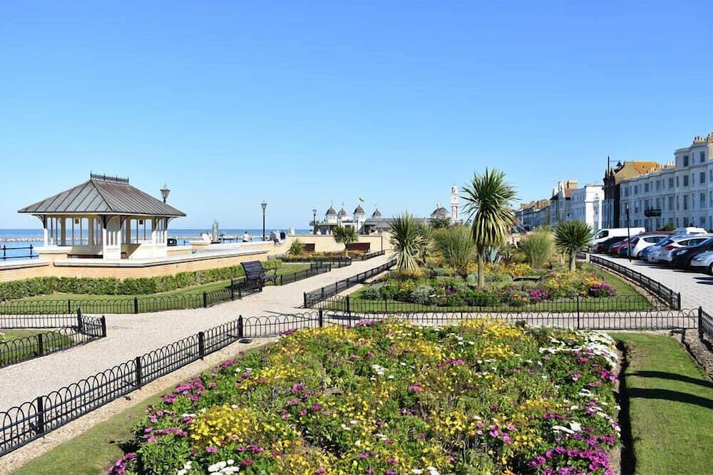Geheel appartement, Grand Suite | Heart of Herne Bay | 300m from beach in Herne Bay, Kent