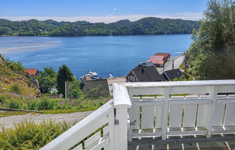 Ferienhaus für 8 Personen mit Terrasse in Snig, Lindesnes