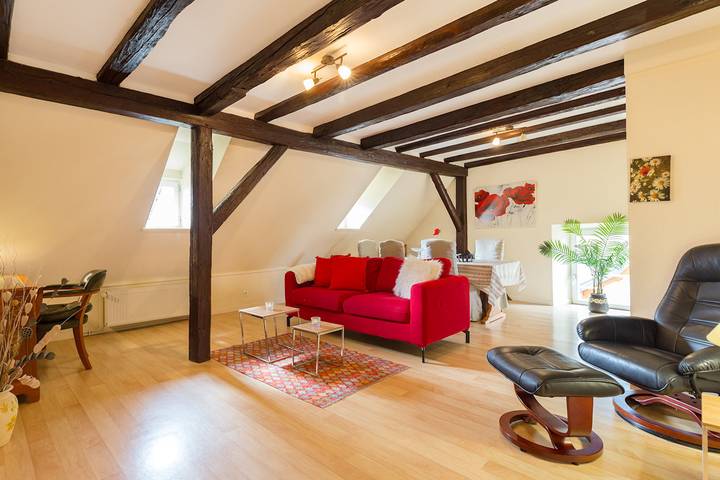 Gîte pour 2 personnes, avec jardin à Zellenberg