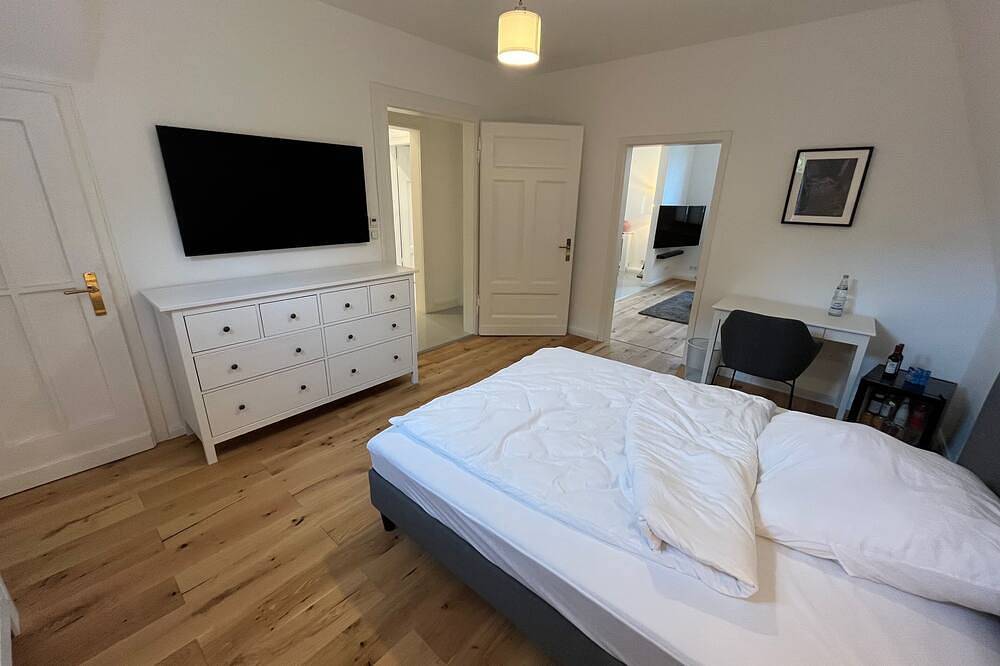 Ganze Wohnung, Modernes Wohnen in alter Schule in Gummersbach, Oberbergischer Kreis