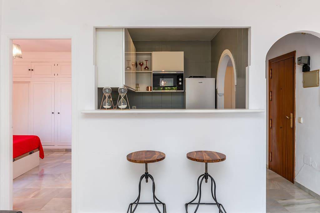 Ganze Wohnung, Ferienwohnung für 4 Personen mit Terrasse in Urbanizacion Calahonda, Mijas