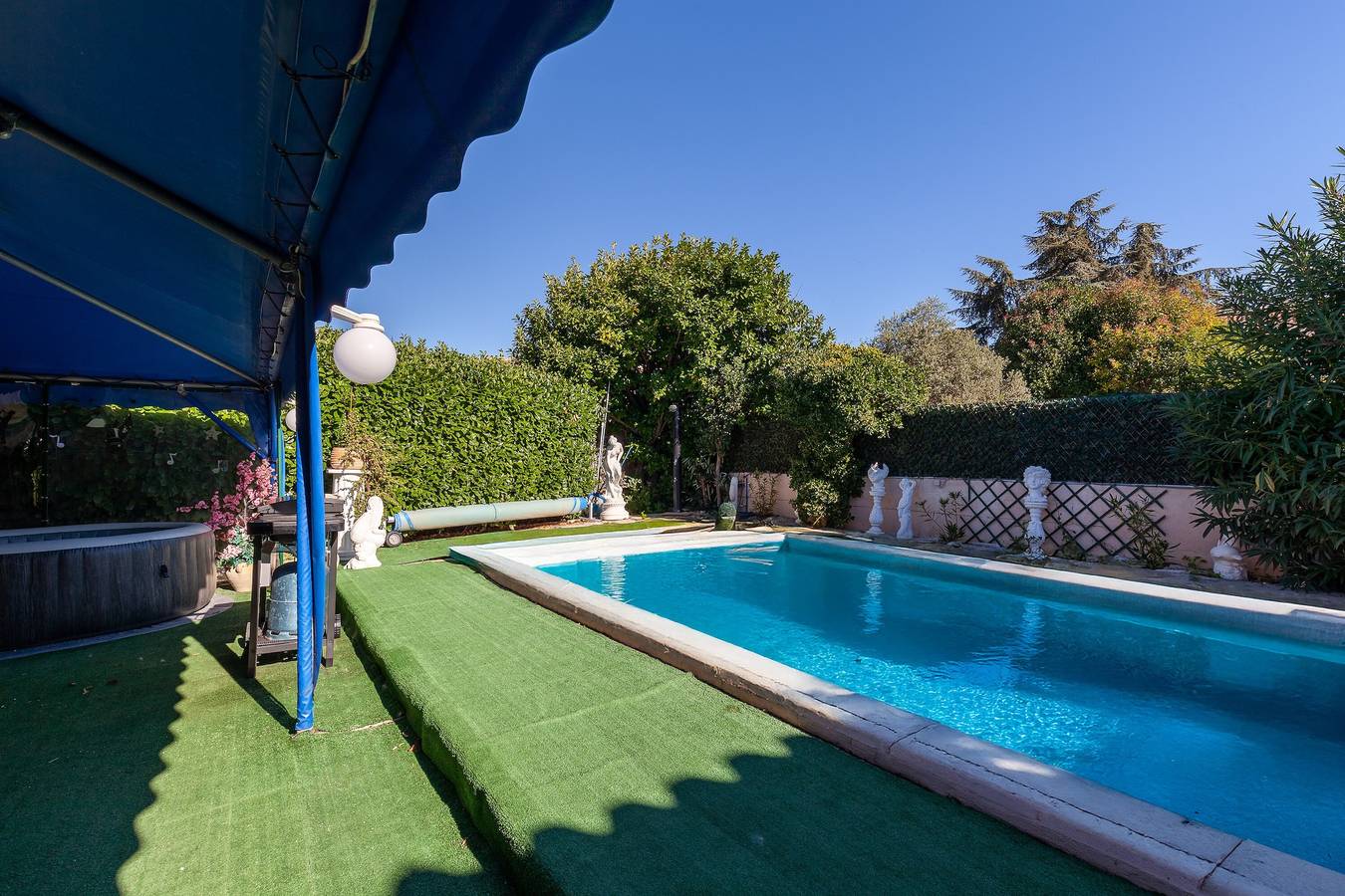 Villa 'Soleil Et Douceur' avec piscine privée, Wi-Fi et climatisation in La Seyne-sur-Mer, Côte méditerranéenne (France)