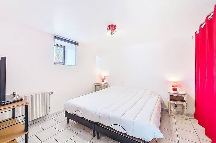 Location de vacances pour 4 personnes, animaux acceptés à Queyssac-les-Vignes - 3