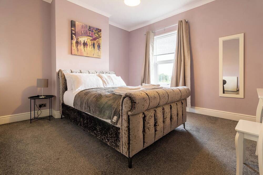 Cosy Green End Retreat in Wakefield, West Yorkshire