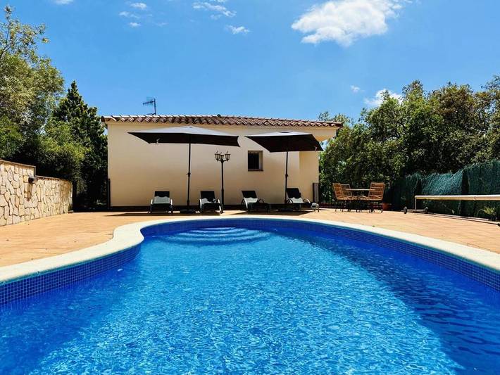 Vakantiehuis voor 8 personen, with Terras and Tuin as well as Zwembad in Santa Cristina d'Aro