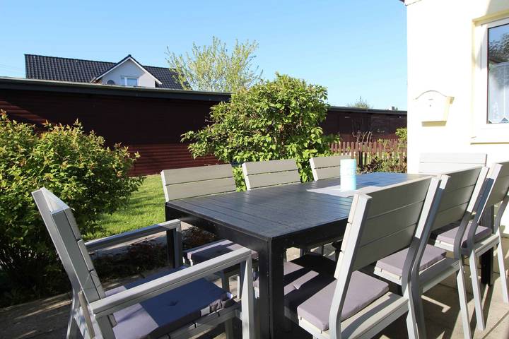 Ferienwohnung für 6 Personen, mit Terrasse und Garten in Neukirchen - 3