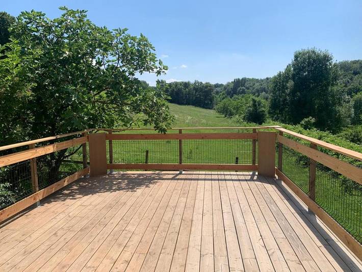 Location de vacances pour 8 personnes, avec Balcon et Terrasse ainsi que Jardin et Vue à Chabrillan