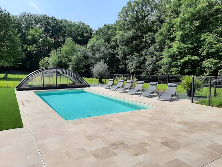 Location de vacances pour 13 personnes, avec Jardin dans Autrèche