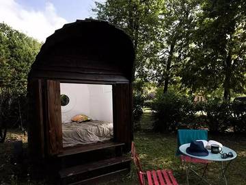 Camping pour 2 Personnes dans Bagneaux-sur-Loing, Seine-et-Marne, Photo 1