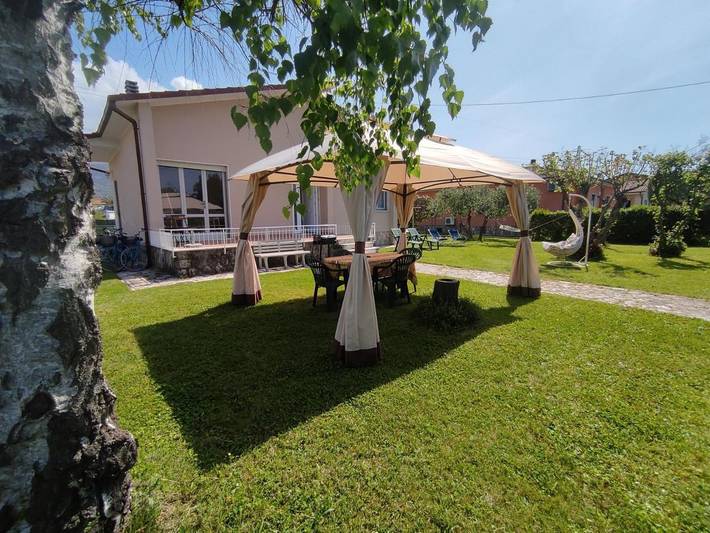 B&b per 6 persone, con Terrazza e Giardino a Pietrasanta