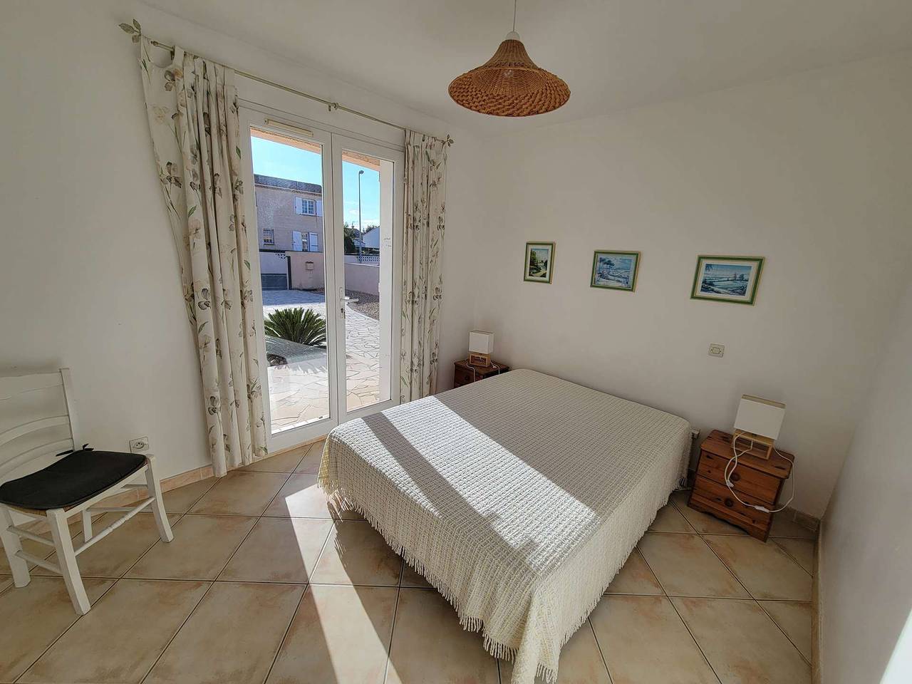 Appartement de vacances entier, Belle villa spacieuse Harmony 8 couchages, 4 chambres, proche canal du midi à 3km de la mer de Portiagnes in Portiragnes, Côte méditerranéenne (France)
