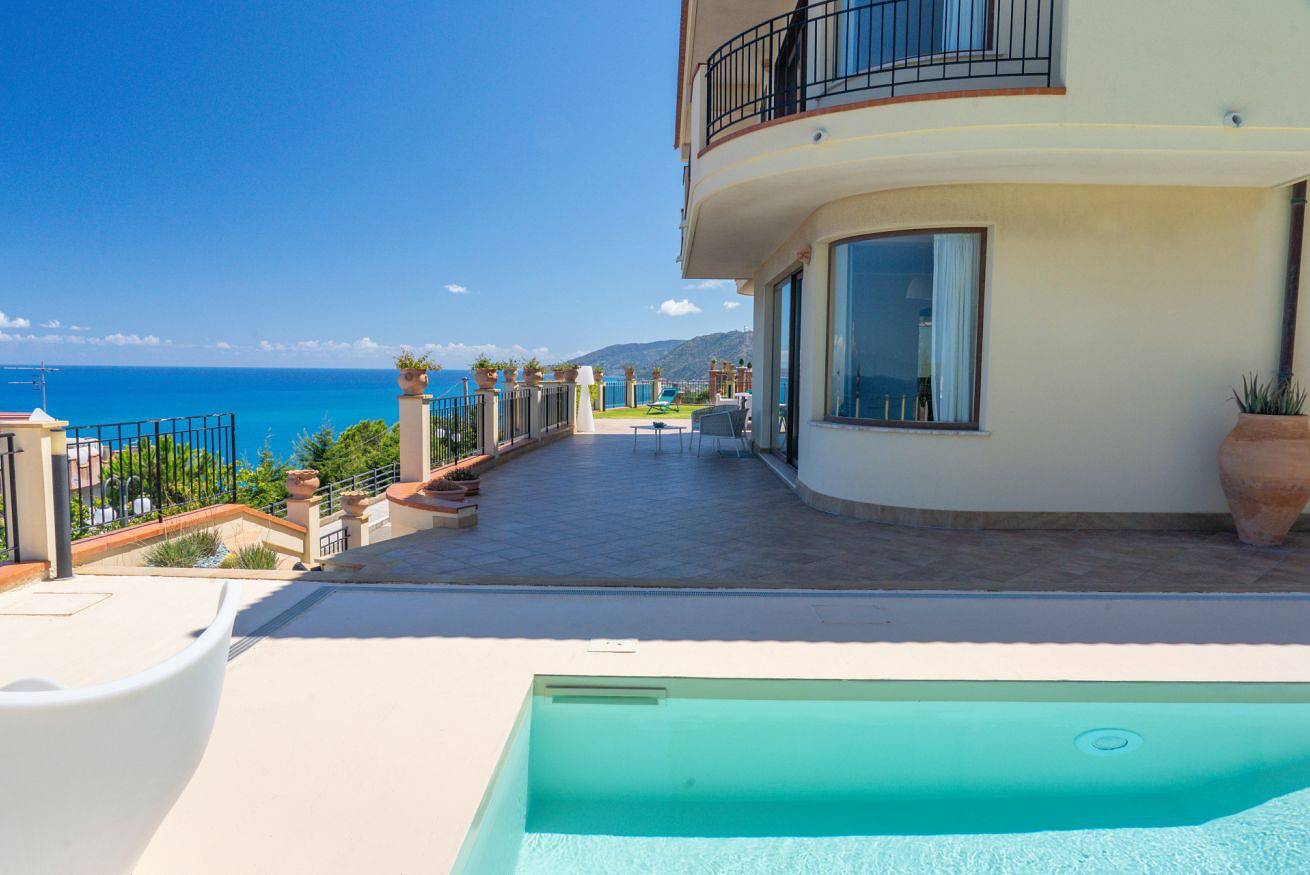 Villa d'Orlando Charme - con piscina privata in Scafa, Provincia di Messina