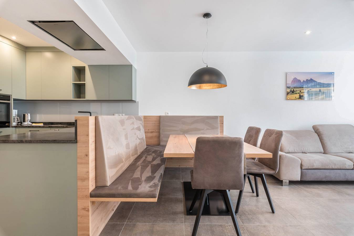Ganze Wohnung, 'Residenz Diana Ferienwohnung 401' mit Bergblick und Wlan in Terenten, Dolomiti Superski