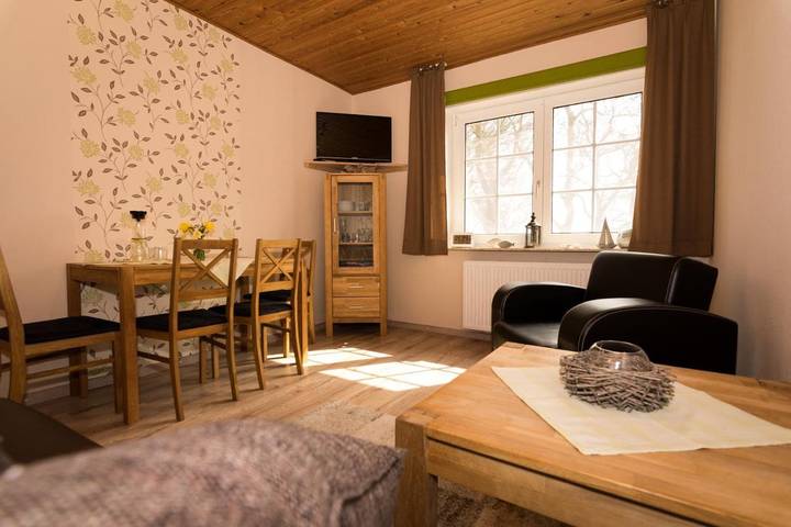 Ferienwohnung für 4 Personen, mit Terrasse und Garten in Katharinenheerd - 2