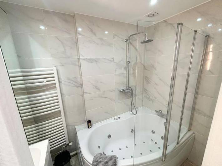 Gîte pour 4 personnes, avec terrasse et jacuzzi à Champigny-sur-Marne - 4