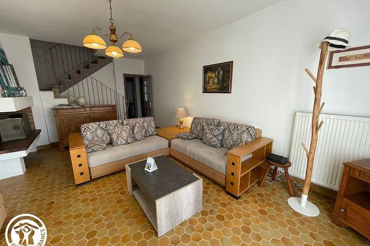 Gîte pour 8 personnes, avec jardin