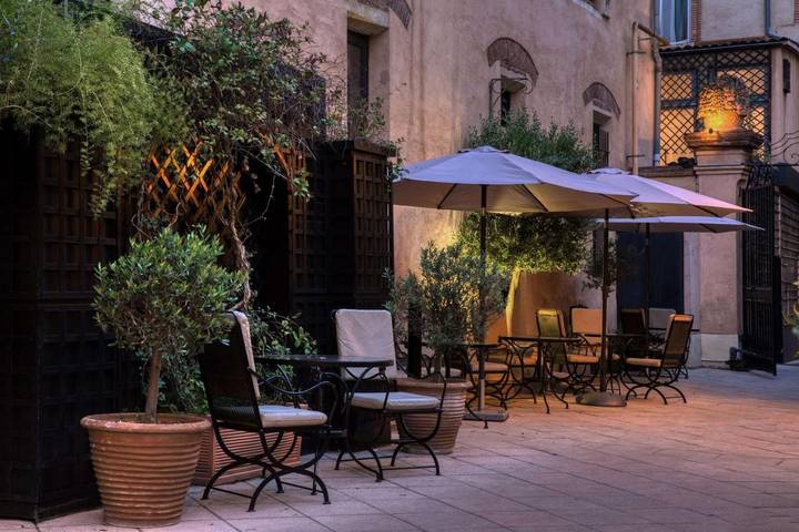 Hôtel pour 2 personnes, avec terrasse, animaux acceptés dans Office De Tourisme De Toulouse - 4