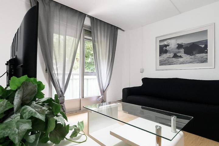 Apartamento para 5 personas, con balcón en Leganés