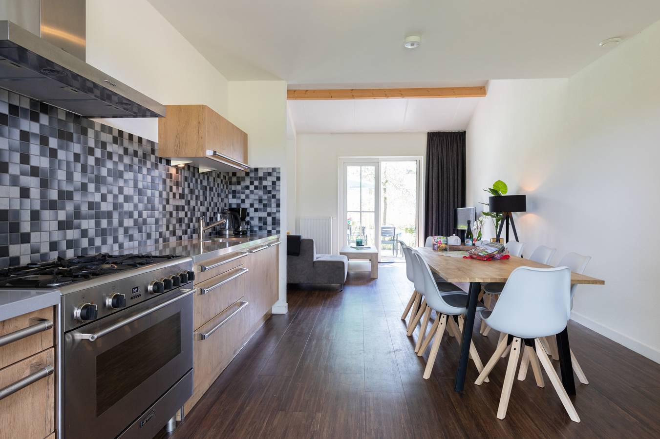 Mooi 8 persoons vakantiehuis op een boerderijcamping in Goirle in Goirle, Noord-Brabant