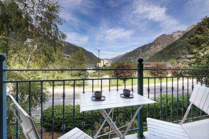 Gîte pour 4 personnes, avec balcon dans Gare De Chamonix Mont Blanc - 2