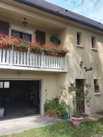Gîte pour 6 personnes, avec jardin et terrasse, animaux acceptés à Beauvoir