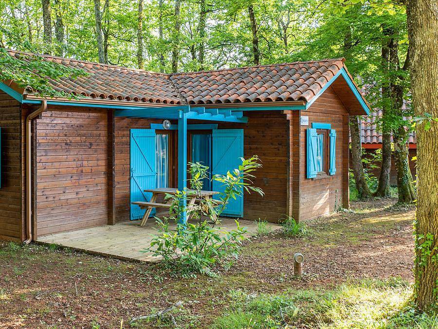 Camping Village Club L'Evasion - Chalet 6 personnes - 2 chambres in Puy-l'Évêque, Lot