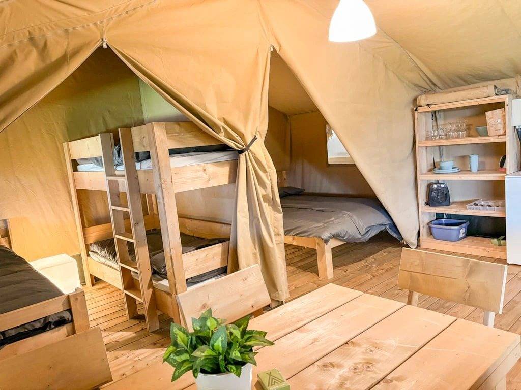 Zecamping 2 étoiles pataugeoire piscine locatif 38m2 5 pers in Fenouillet, Parc naturel régional Corbières-Fenouillèdes