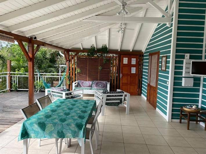 Maison de vacances pour 5 personnes, avec piscine ainsi que terrasse et vue, animaux acceptés