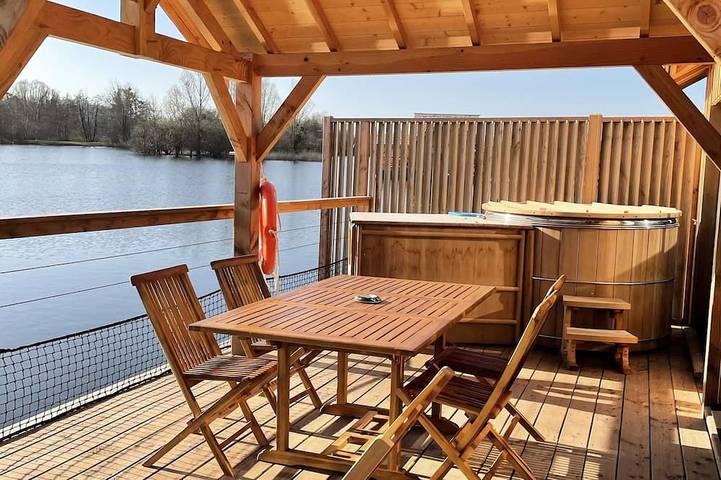 Gîte pour 2 personnes, avec Terrasse à Beauchamps