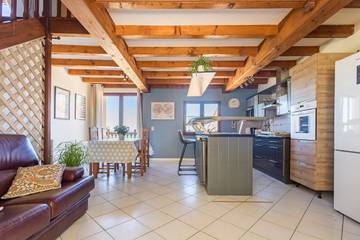 Gîte pour 4 personnes, avec jardin à Audrix
